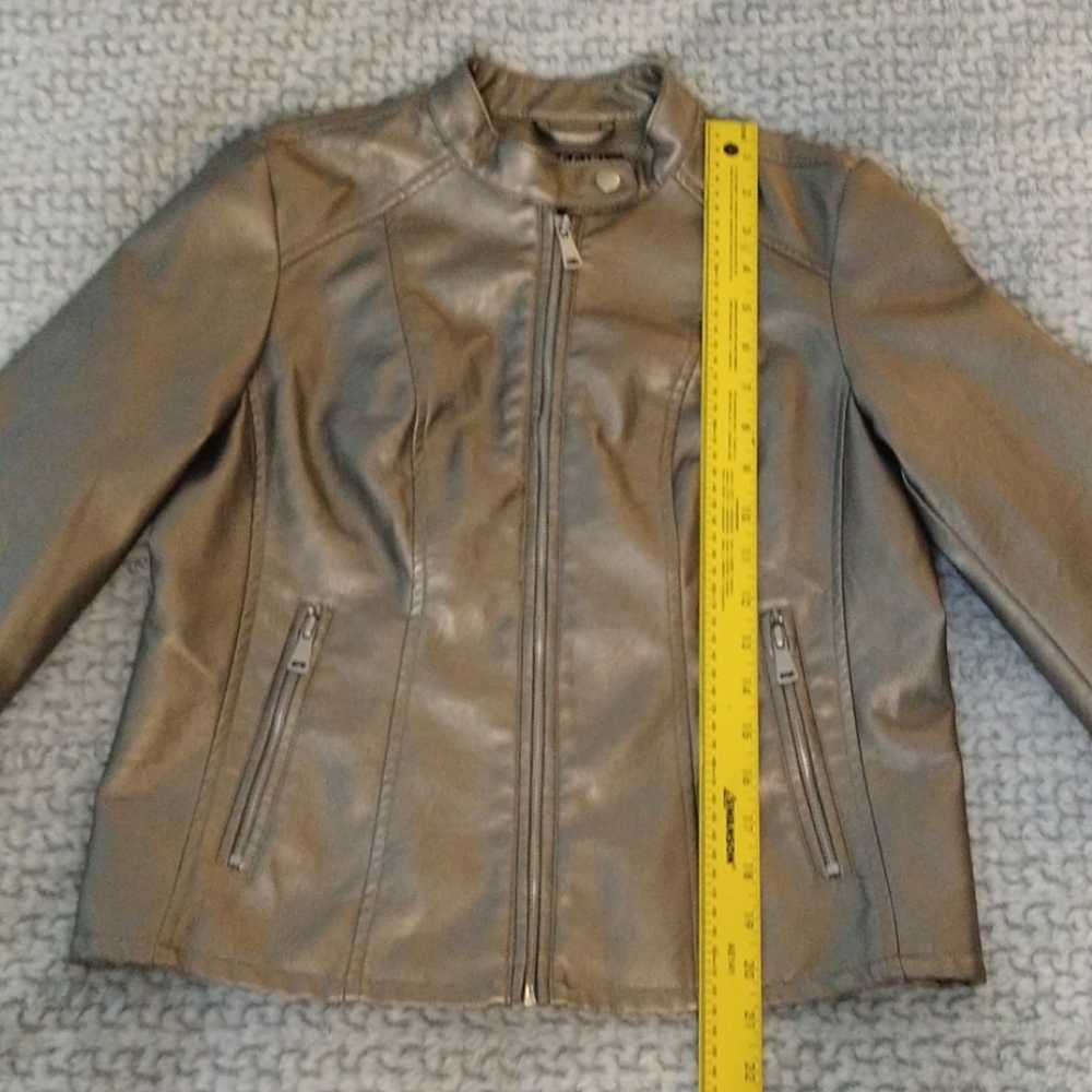 Baccini Jacket - Picture 4 of 10